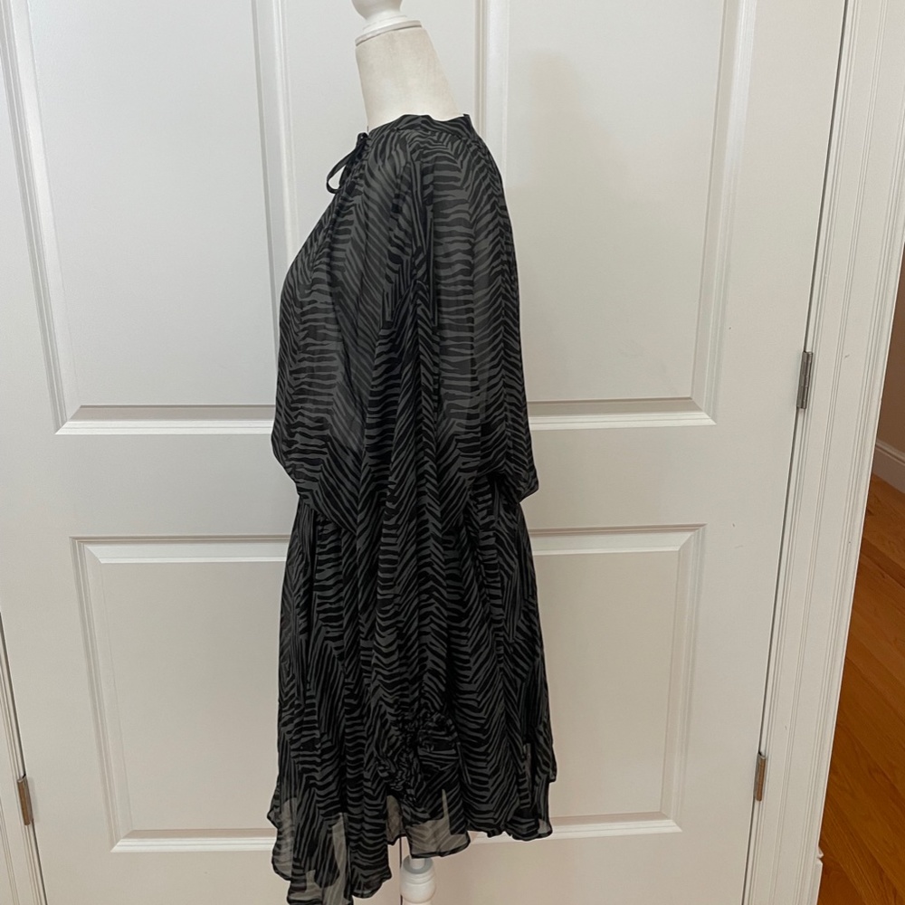 Elliana asymmetric zebra-print silk-georgette mini dress from ANINE BING - Picture 3 of 10